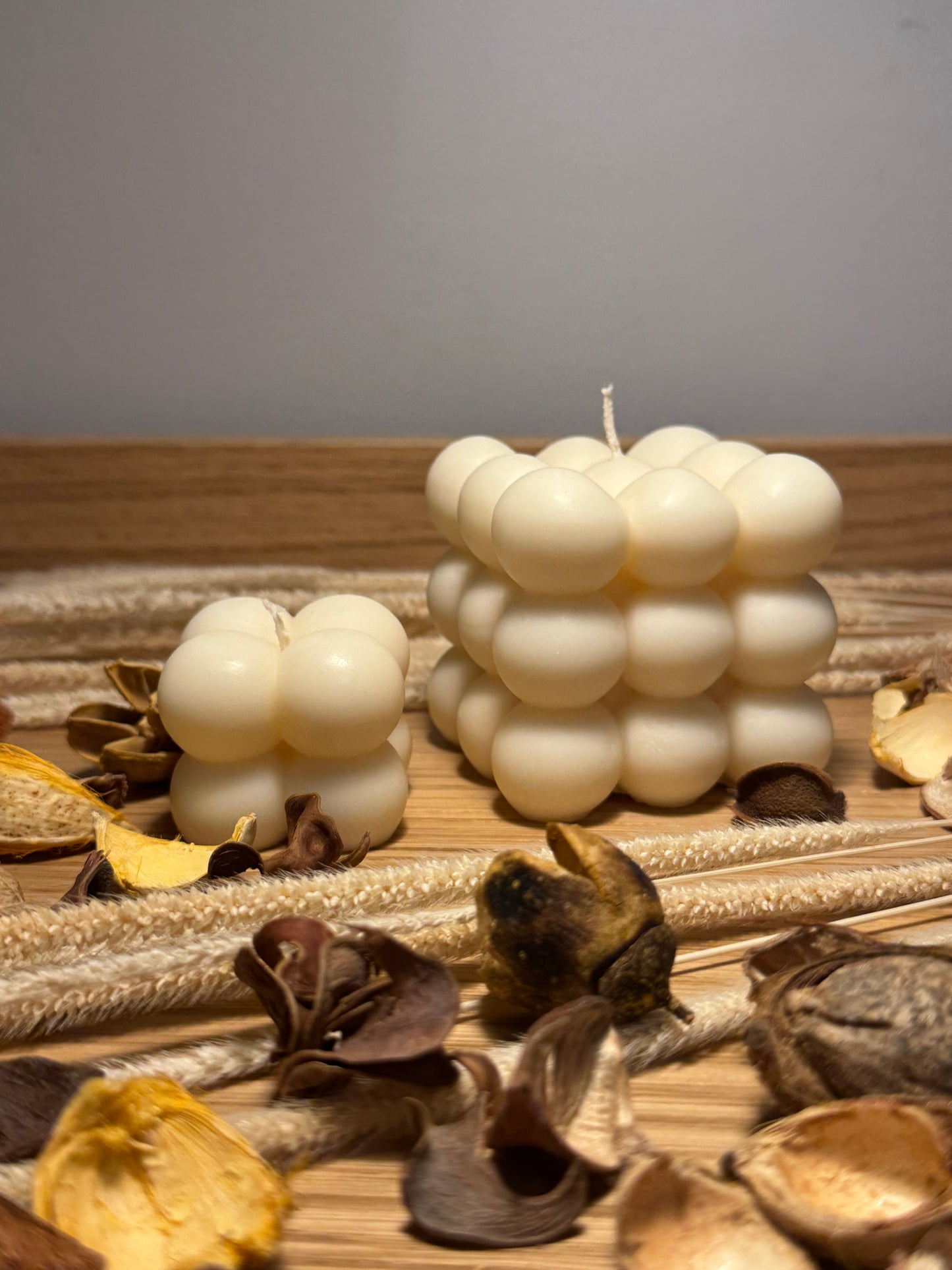 Bubble cube candle